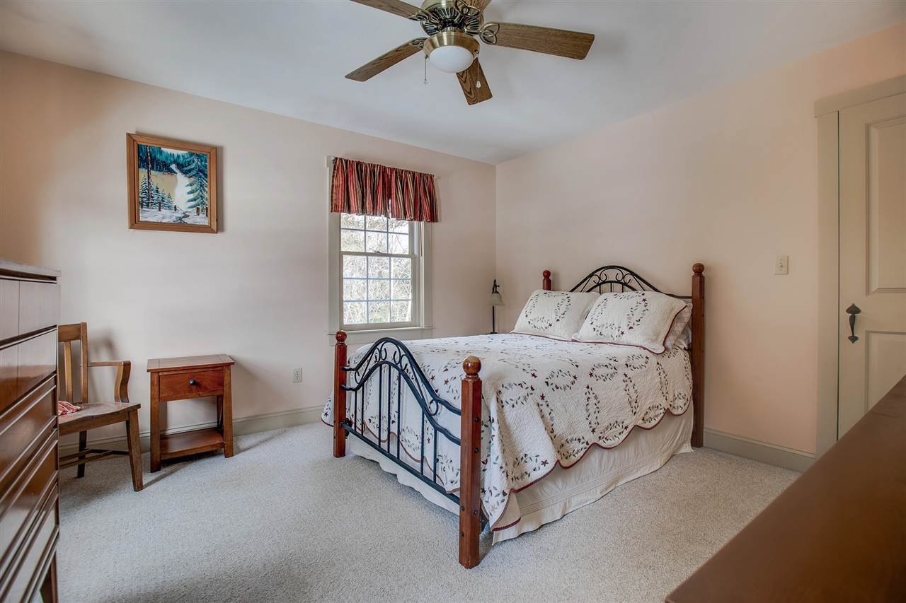 140 Carriage Road New Boston, NH 03070 - Photo 26 of 30