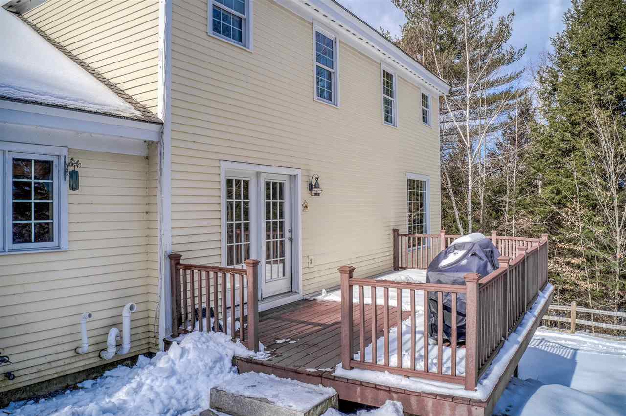 140 Carriage Road New Boston, NH 03070 - Photo 4 of 30
