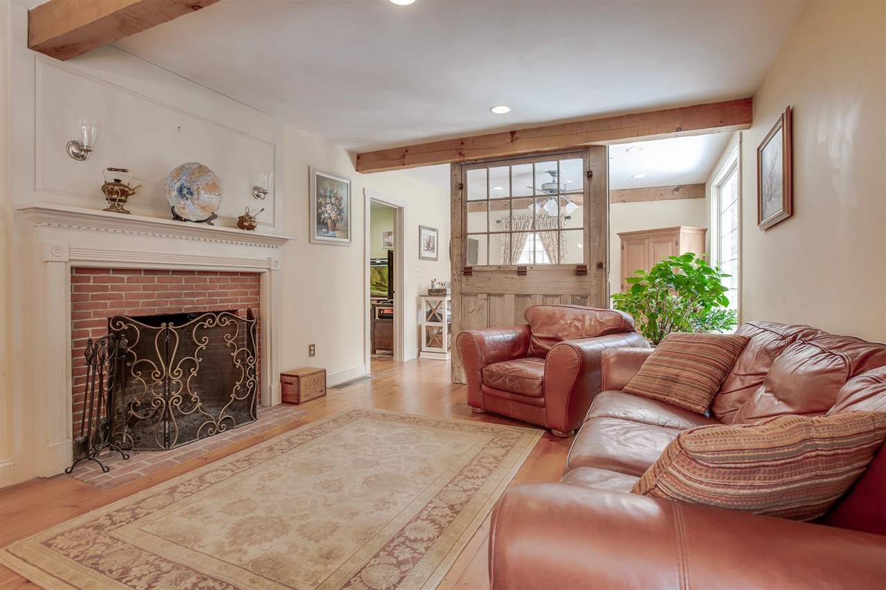 140 Carriage Road New Boston, NH 03070 - Photo 9 of 30
