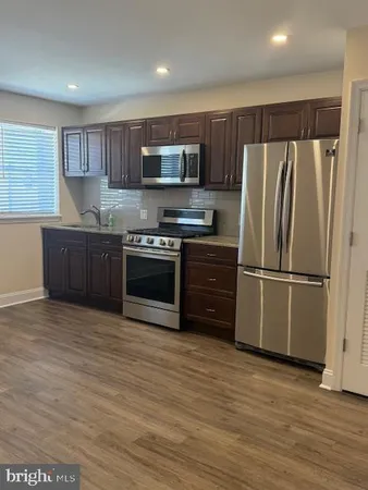 $1,500 | 3000 South 15th Street, Philadelphia, PA 19145