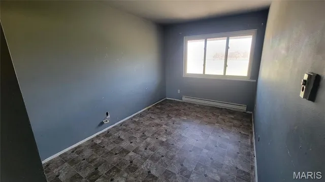 $65,000 | 7740 Hazelcrest Drive, Hazelwood, MO 63042