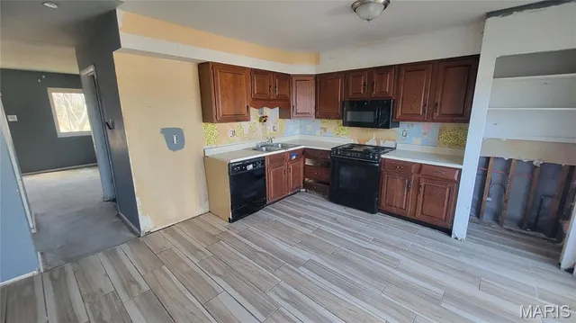 $65,000 | 7740 Hazelcrest Drive, Hazelwood, MO 63042