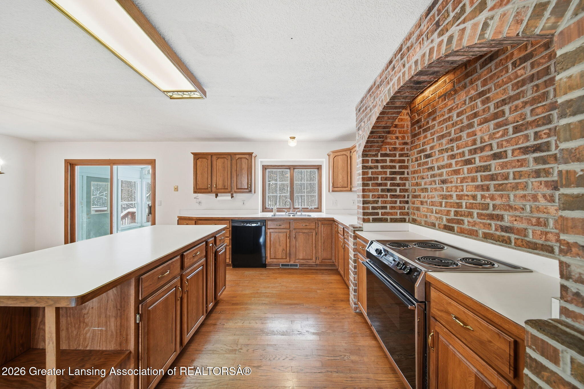 9265 Royston Road Grand Ledge, MI 48837 - Photo 19 of 54 25-web-or-mls-DSC02223