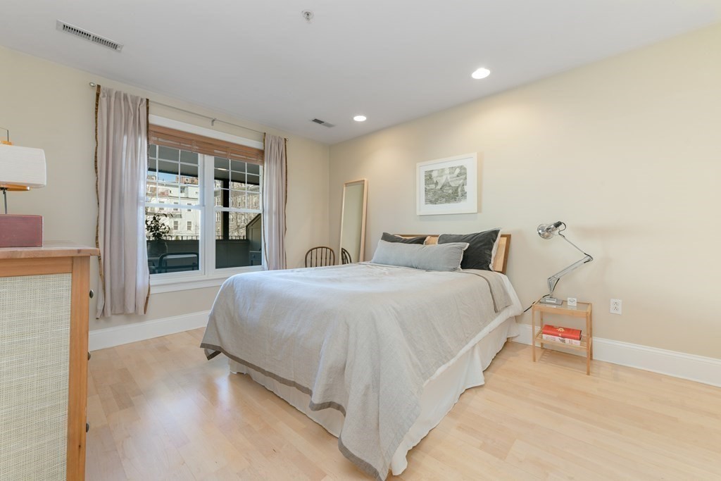 1306 Columbia Road, Unit 3C Boston, MA 02127 - Photo 13 of 23