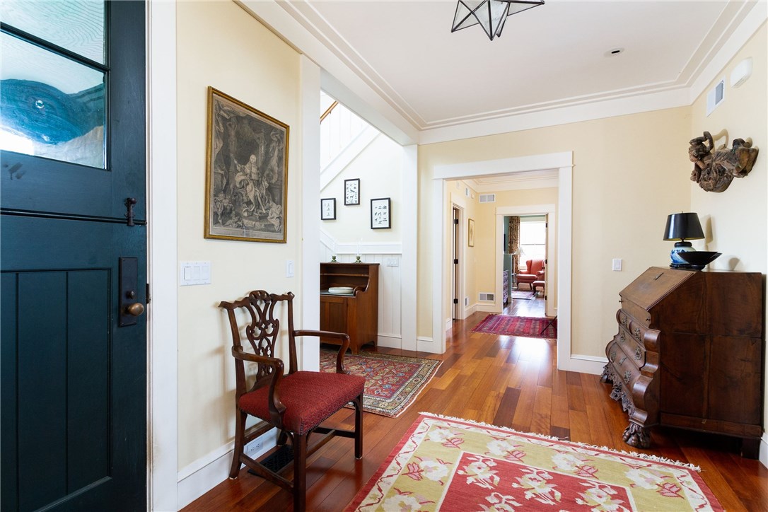 30 Seagate Drive Narragansett, RI 02882 - Photo 20 of 40 Front Hallway