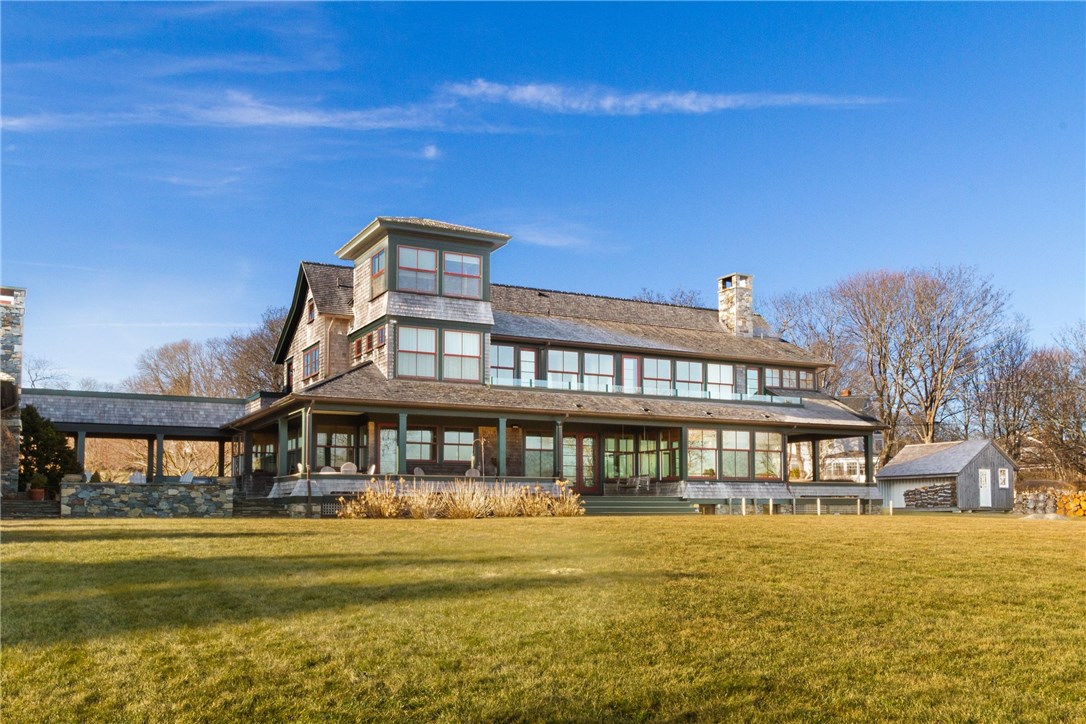 30 Seagate Drive Narragansett, RI 02882 - Photo 4 of 40 Exterior Rear