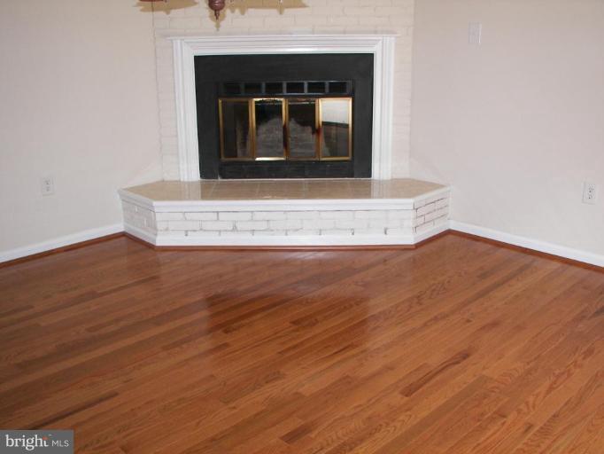 18499 Old Triangle Road Triangle, VA 22172 - Photo 14 of 22 Family Room