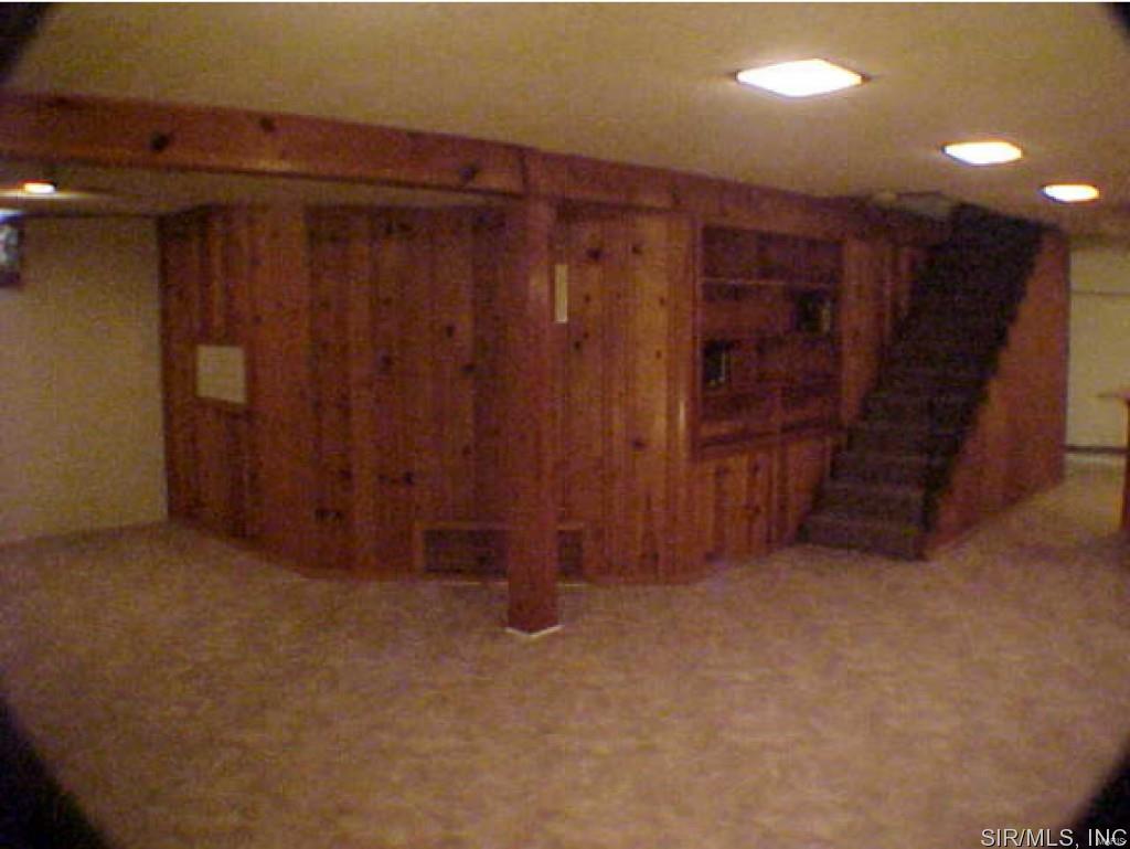 2024 Pontoon Road Granite City, IL 62040 - Photo 10 of 19 Gallery Image 10