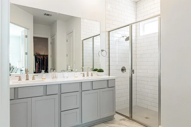 $2,995 | 215 Milam Creek Drive, Kyle, TX 78640