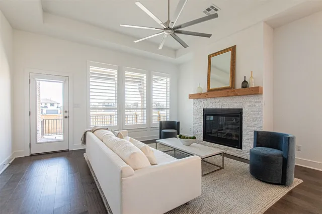 $2,995 | 215 Milam Creek Drive, Kyle, TX 78640