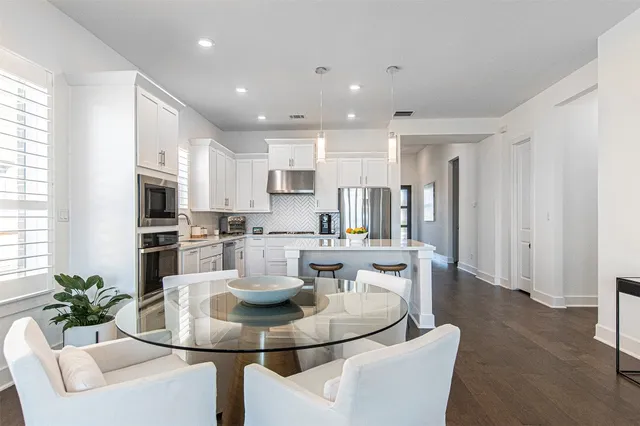 $2,995 | 215 Milam Creek Drive, Kyle, TX 78640