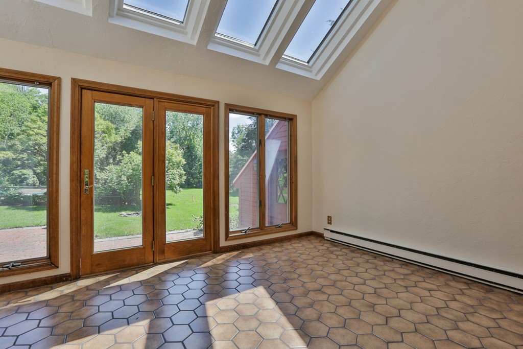 23 Annie Moore Road Bolton, MA 01740 - Photo 16 of 26 Gallery Image 16