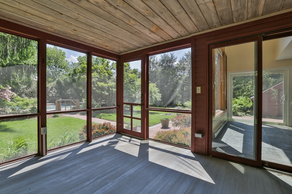 23 Annie Moore Road Bolton, MA 01740 - Photo 9 of 26 Gallery Image 9