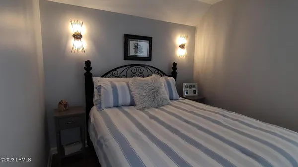 $2,000 | 714 Adventure Street, Beaufort, SC 29902