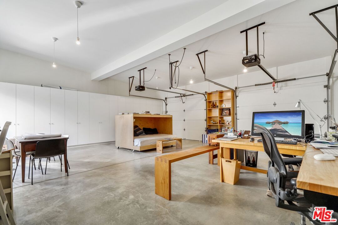 5801 Kanan Dume Road Malibu, CA 90265 - Photo 13 of 44