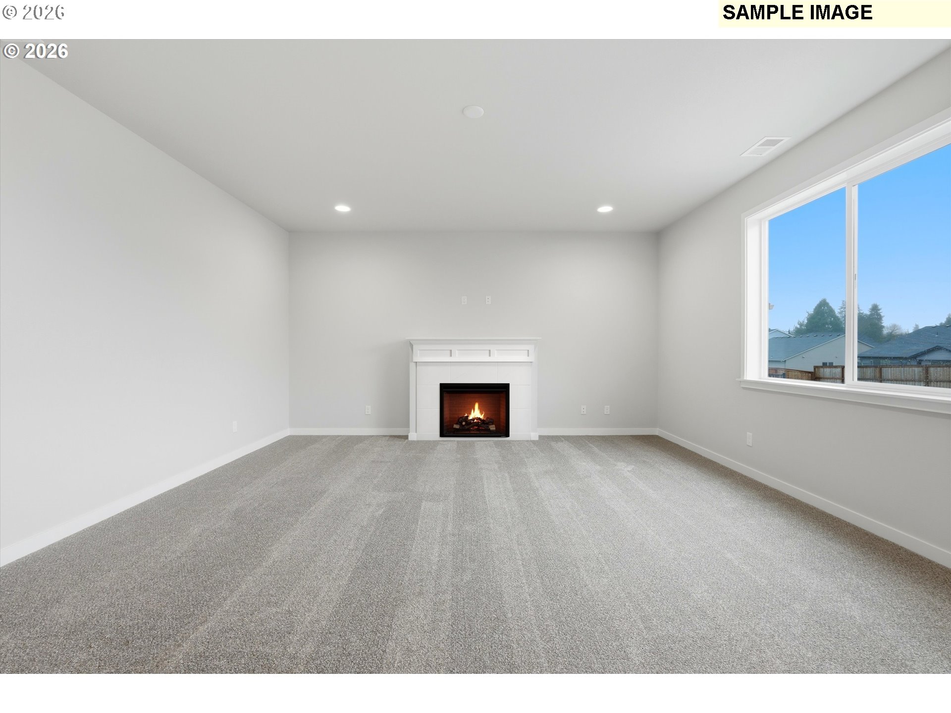 655 East Cleveland Street Carlton, OR 97111 - Photo 3 of 7