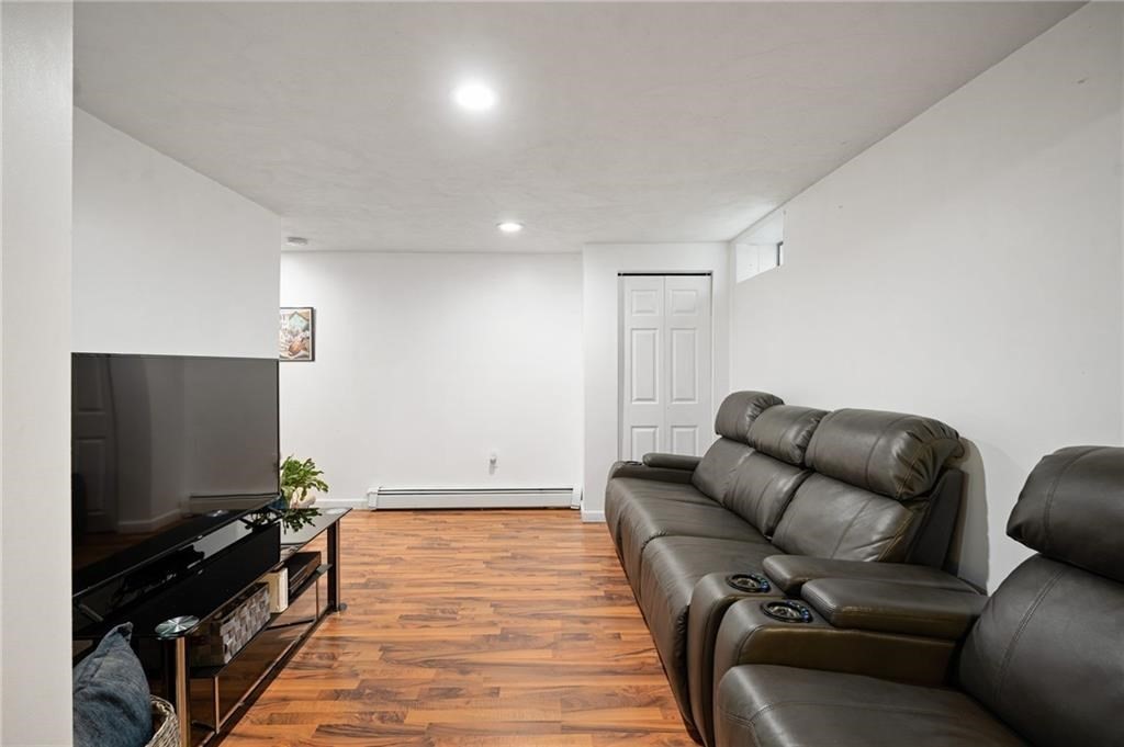 15 Warwick Road Pawtucket, RI 02861 - Photo 23 of 40