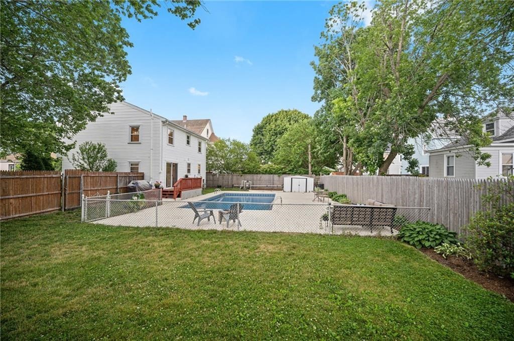 15 Warwick Road Pawtucket, RI 02861 - Photo 35 of 40