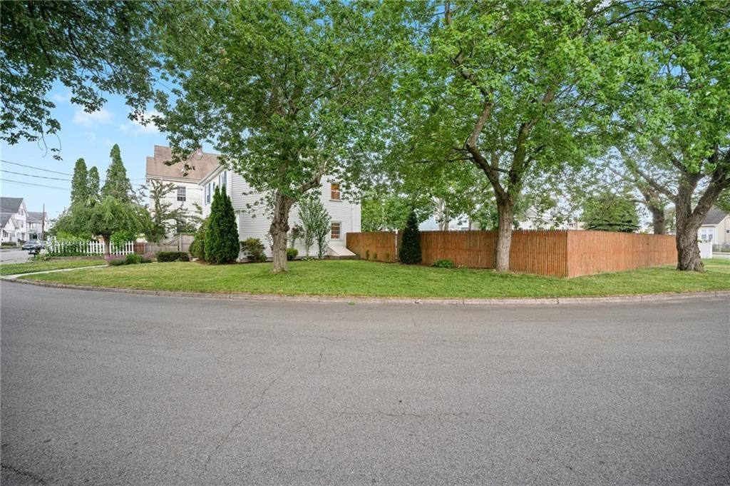 15 Warwick Road Pawtucket, RI 02861 - Photo 40 of 40