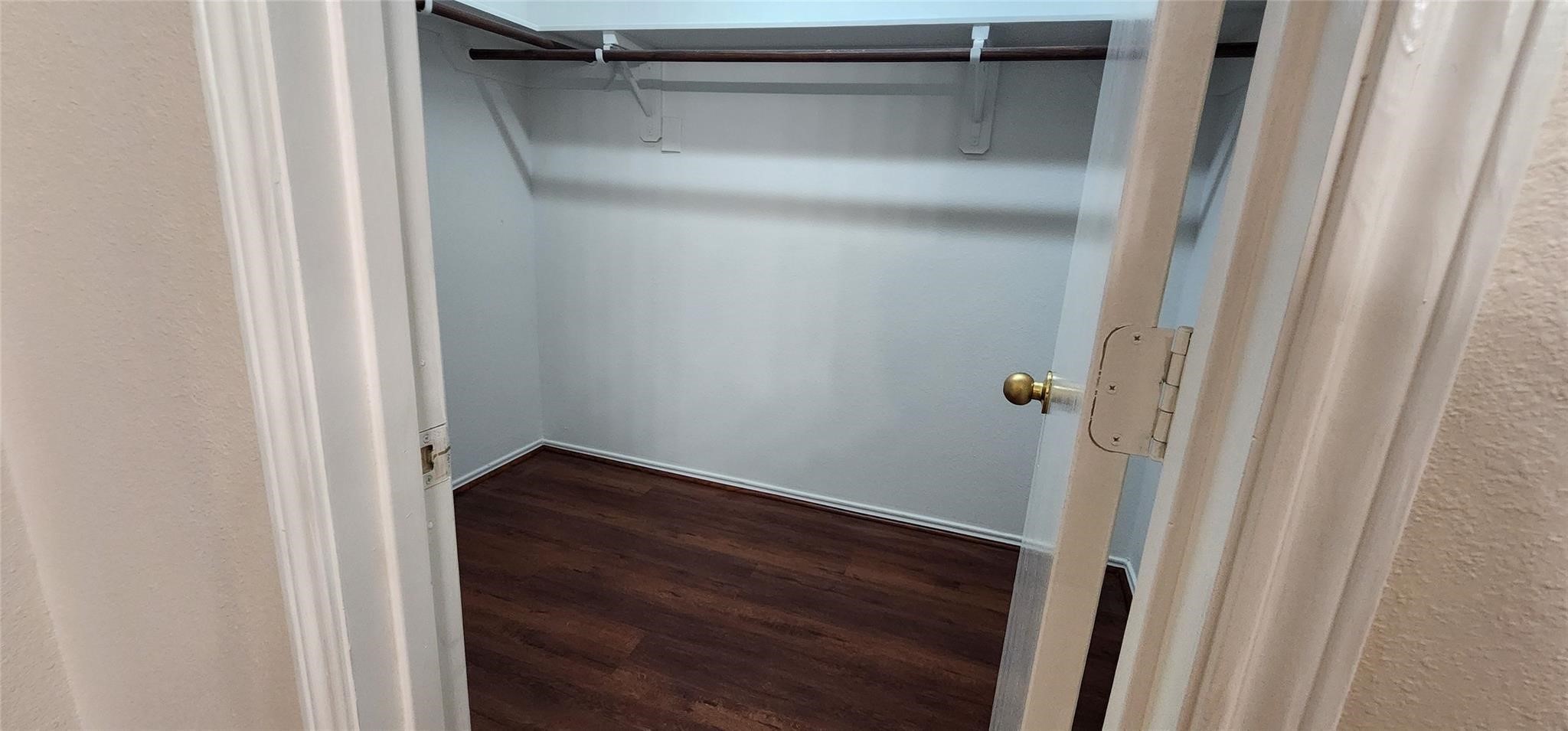 315 Sunset Colony Drive Rosharon, TX 77583 - Photo 13 of 20 a view of a small space