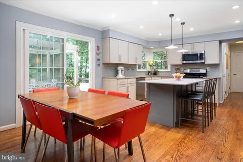 $925,000 | 8391 Vineland Court, Millersville, MD 21108