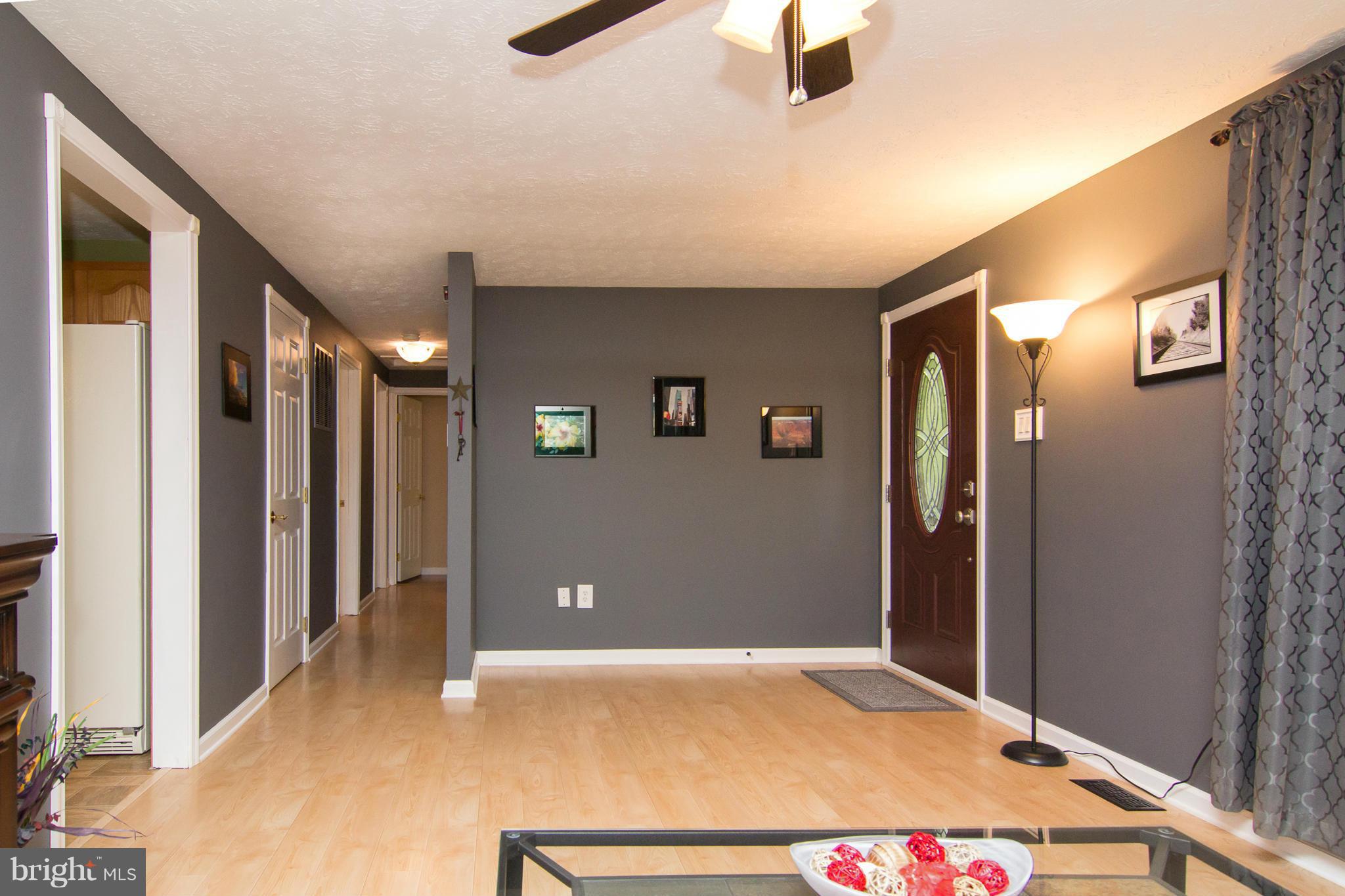 4062 Rinehart Road Westminster, MD 21158 - Photo 3 of 27 Living Room