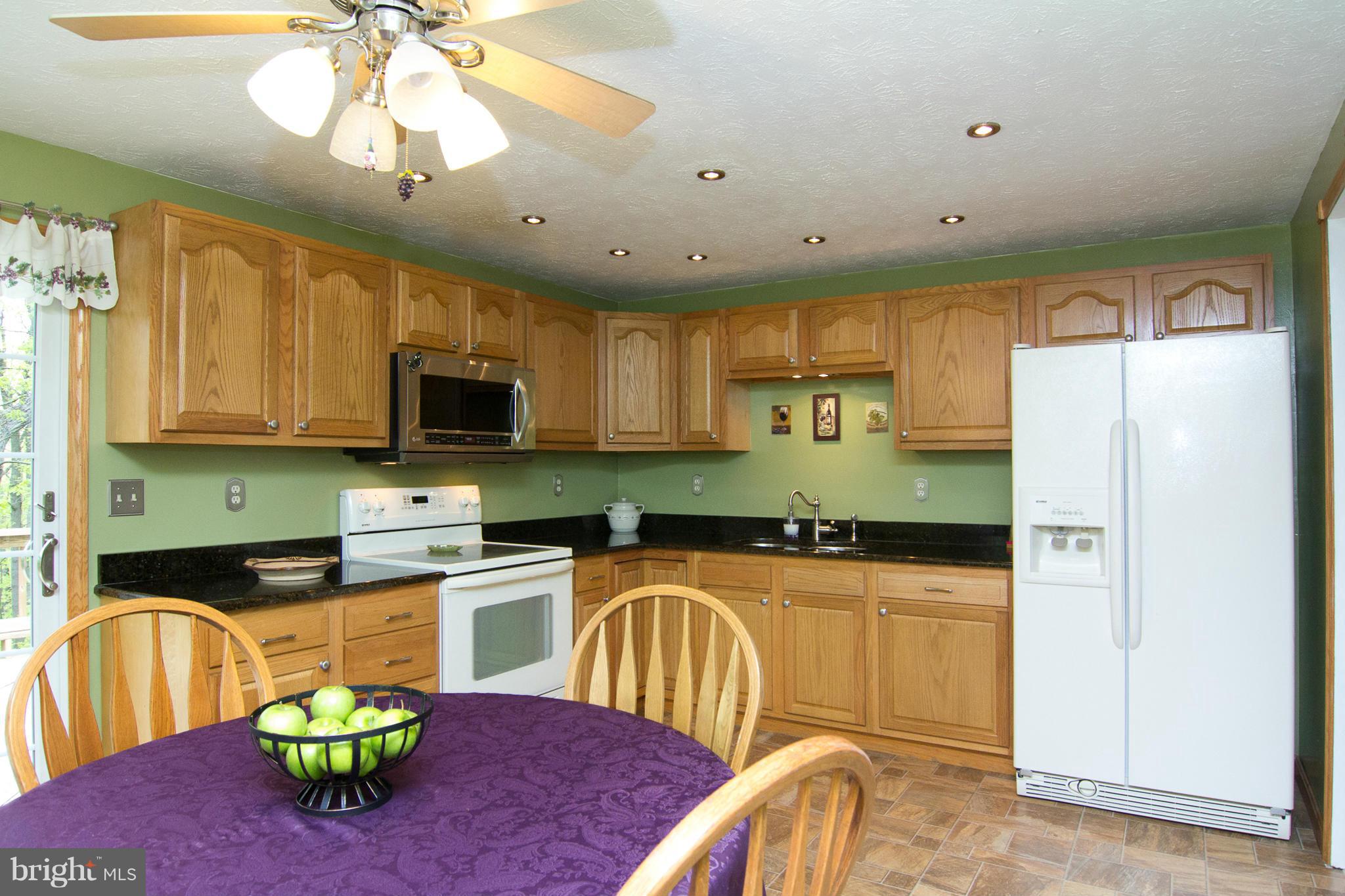 4062 Rinehart Road Westminster, MD 21158 - Photo 5 of 27 Kitchen