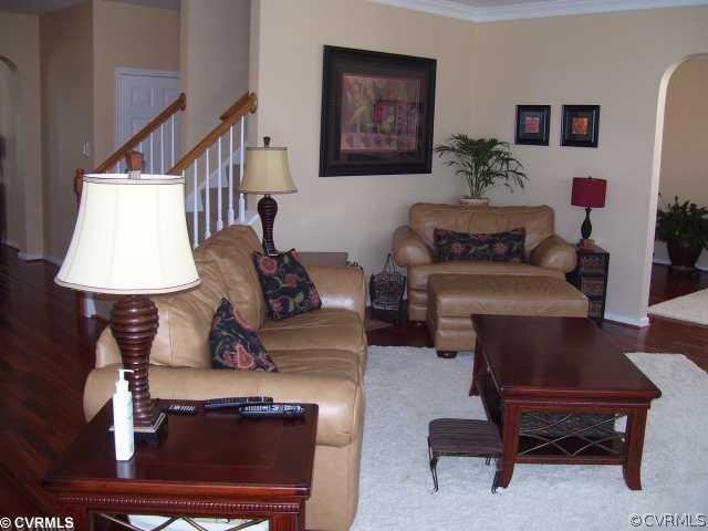 2113 Tomahawk Ridge Place Midlothian, VA 23112 - Photo 5 of 10 Den/Family/Great Room - Spacious Family Room locat