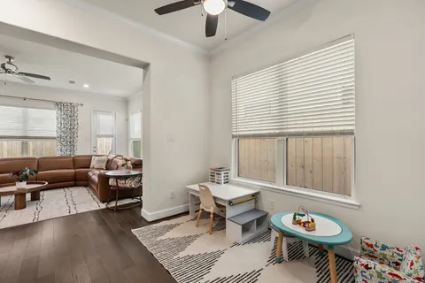 $618,000 | 5230 Darling Street, Houston, TX 77007