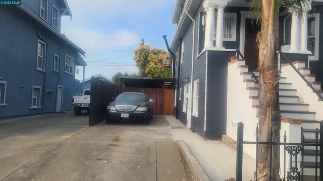 a car parked in front of a building