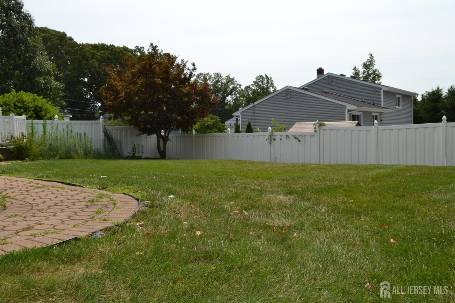 2 Albemarle Road East Brunswick, NJ 08816 - Photo 24 of 24