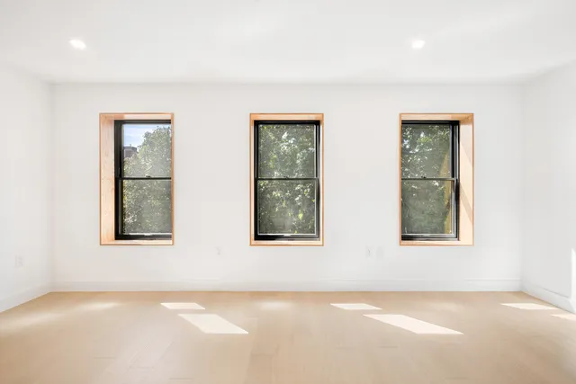 $2,695,000 | 952 Greene Avenue | Bedford-Stuyvesant