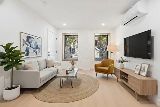 $2,695,000 | 952 Greene Avenue | Bedford-Stuyvesant