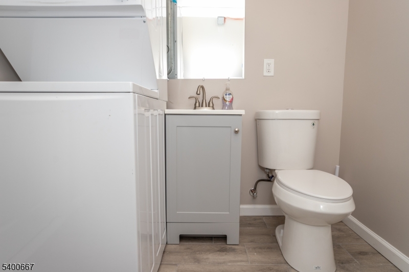 74 East Shore Road Lake Hopatcong, NJ 07849 - Photo 4 of 17