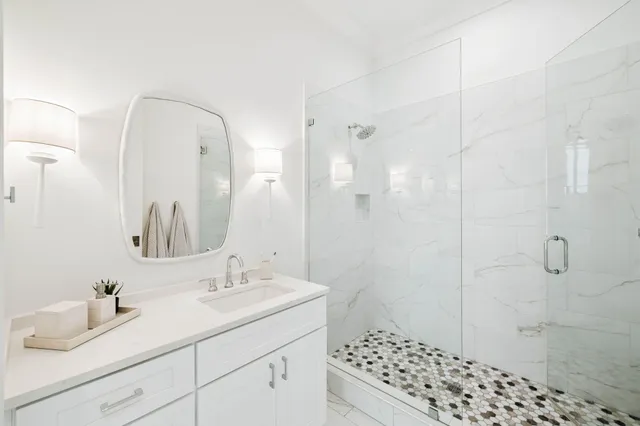 a view of a back yard of the house