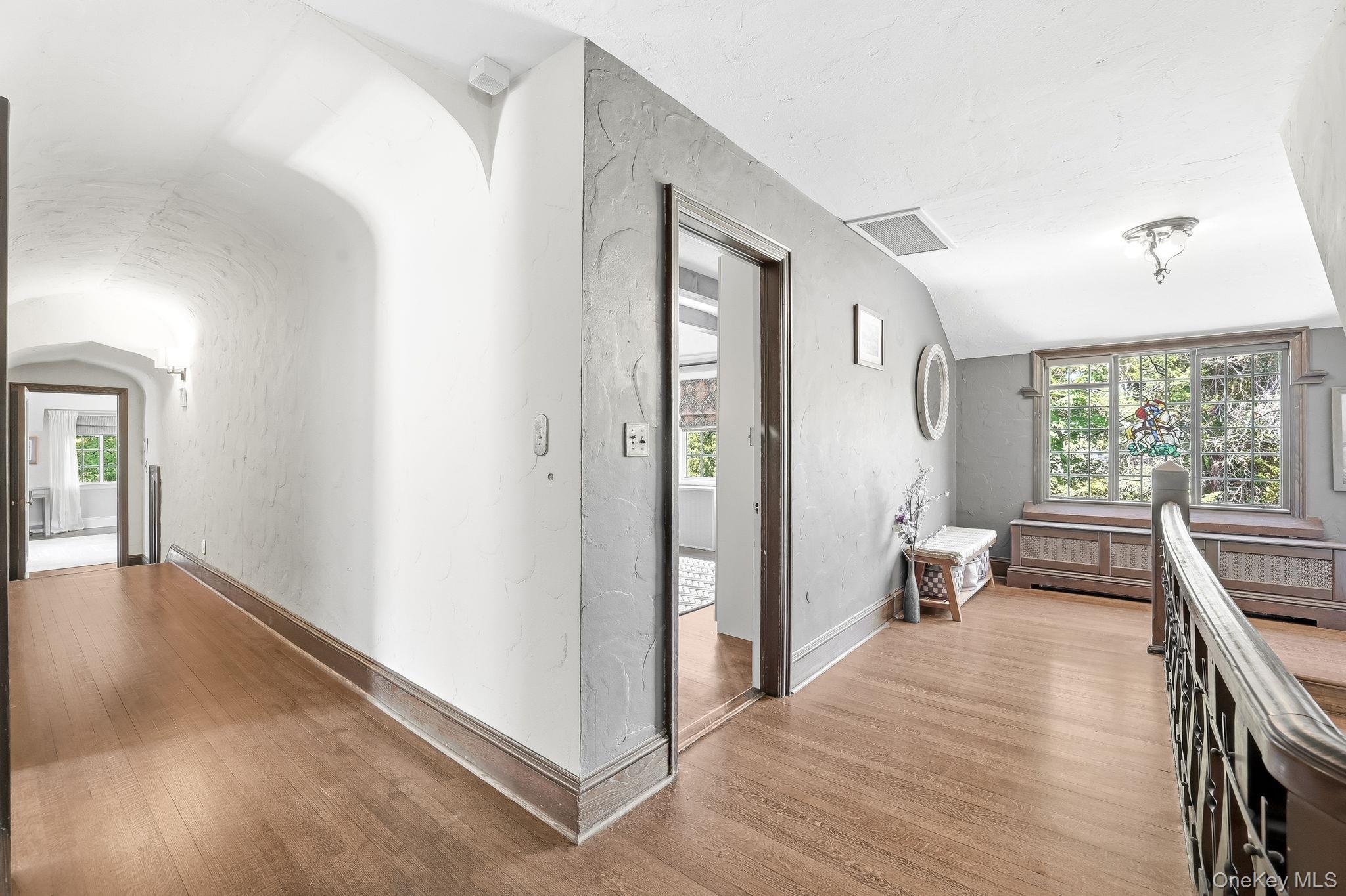 14 Overhill Road New Rochelle, NY 10804 - Photo 23 of 54
