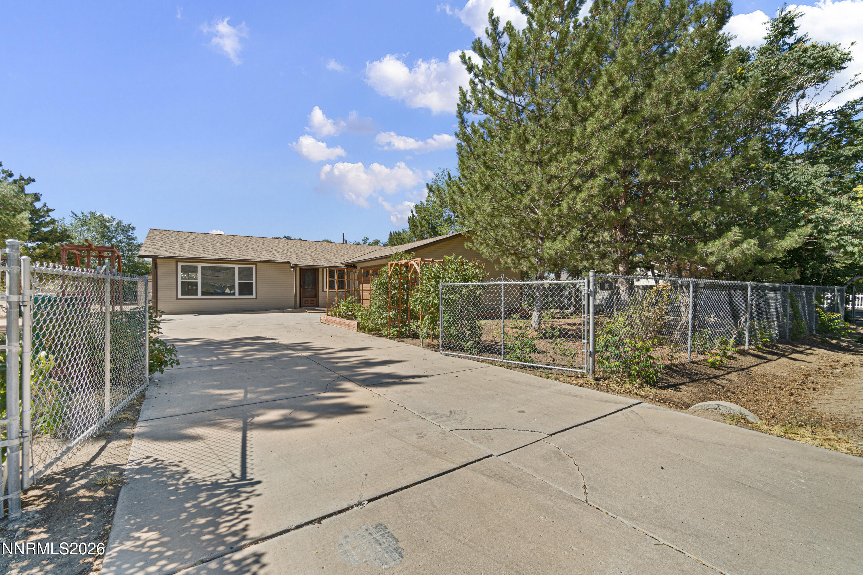 102 Ring Road Dayton, NV 89403 - Photo 4 of 30 DSC07707