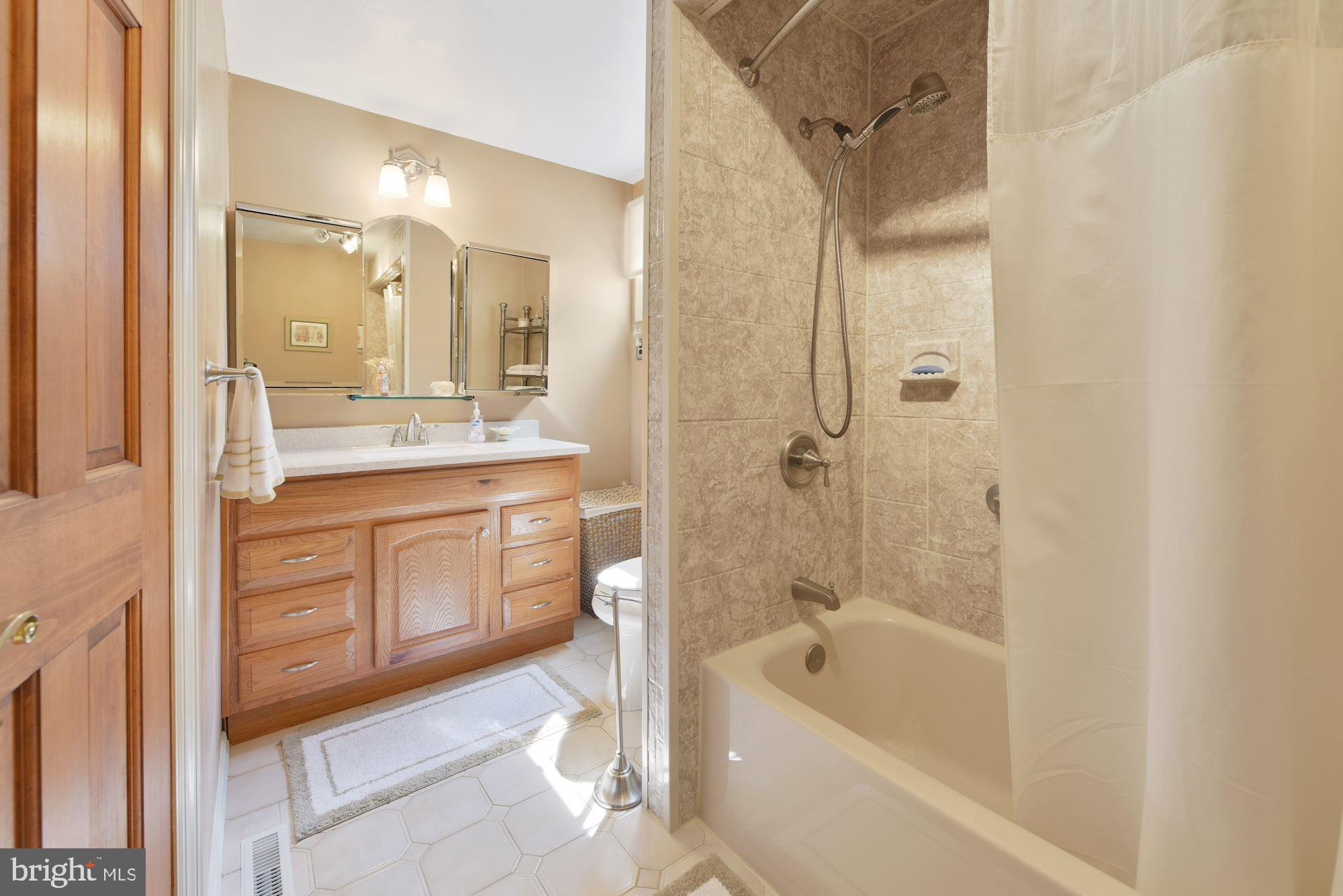 2403 Nassau Road Cinnaminson, NJ 08077 - Photo 16 of 33 Bathroom