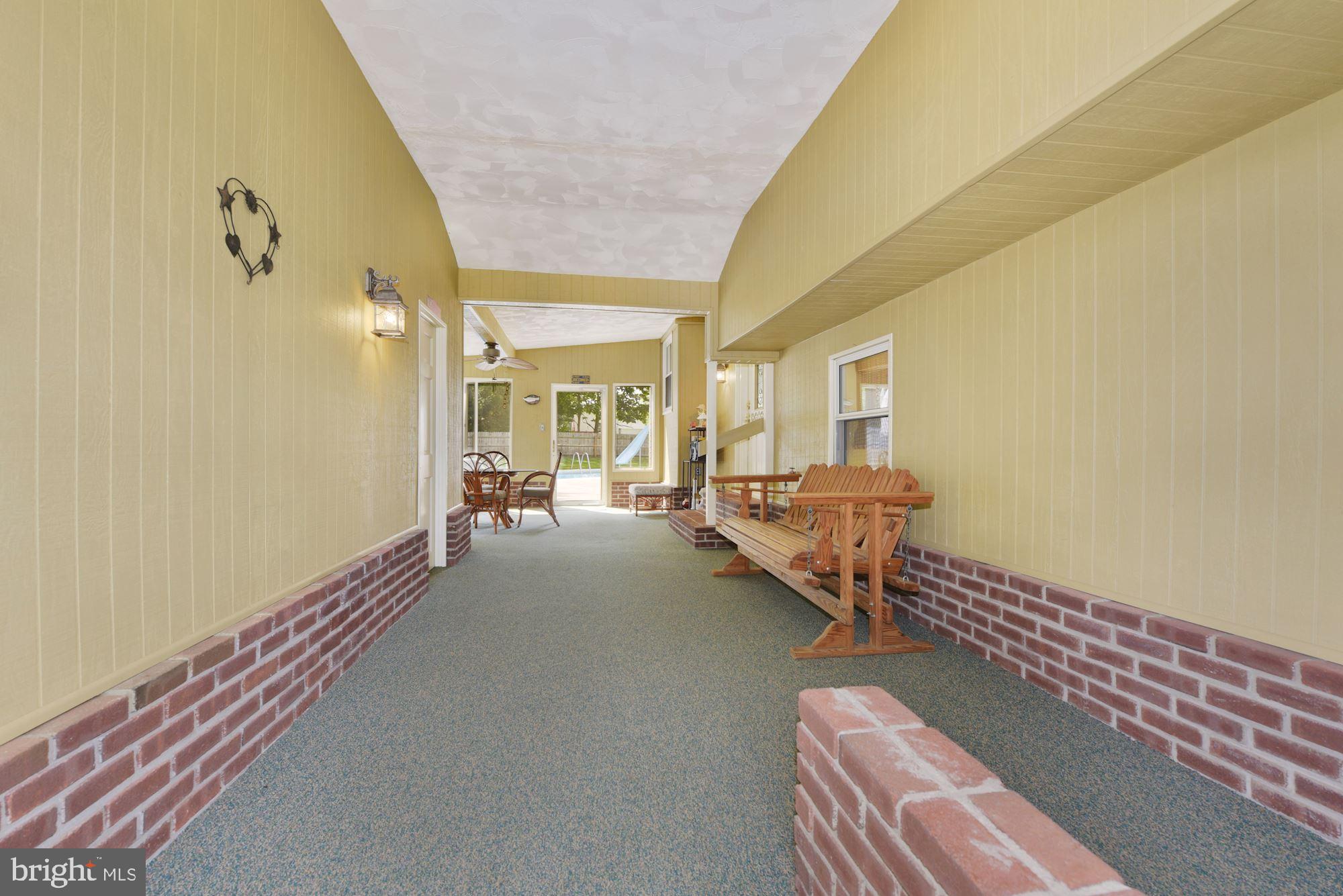 2403 Nassau Road Cinnaminson, NJ 08077 - Photo 22 of 33 Breezeway