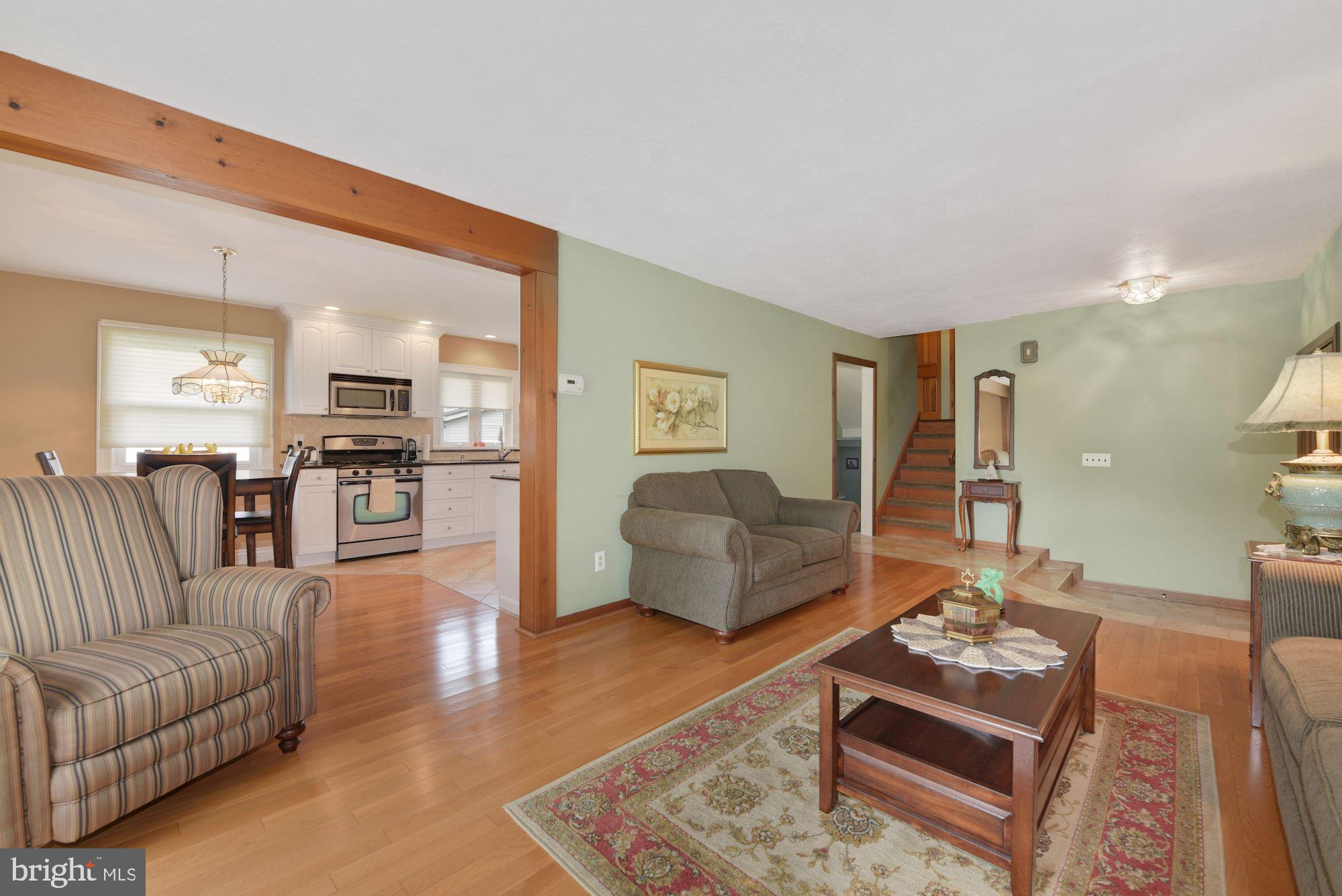 2403 Nassau Road Cinnaminson, NJ 08077 - Photo 4 of 33 Living Room