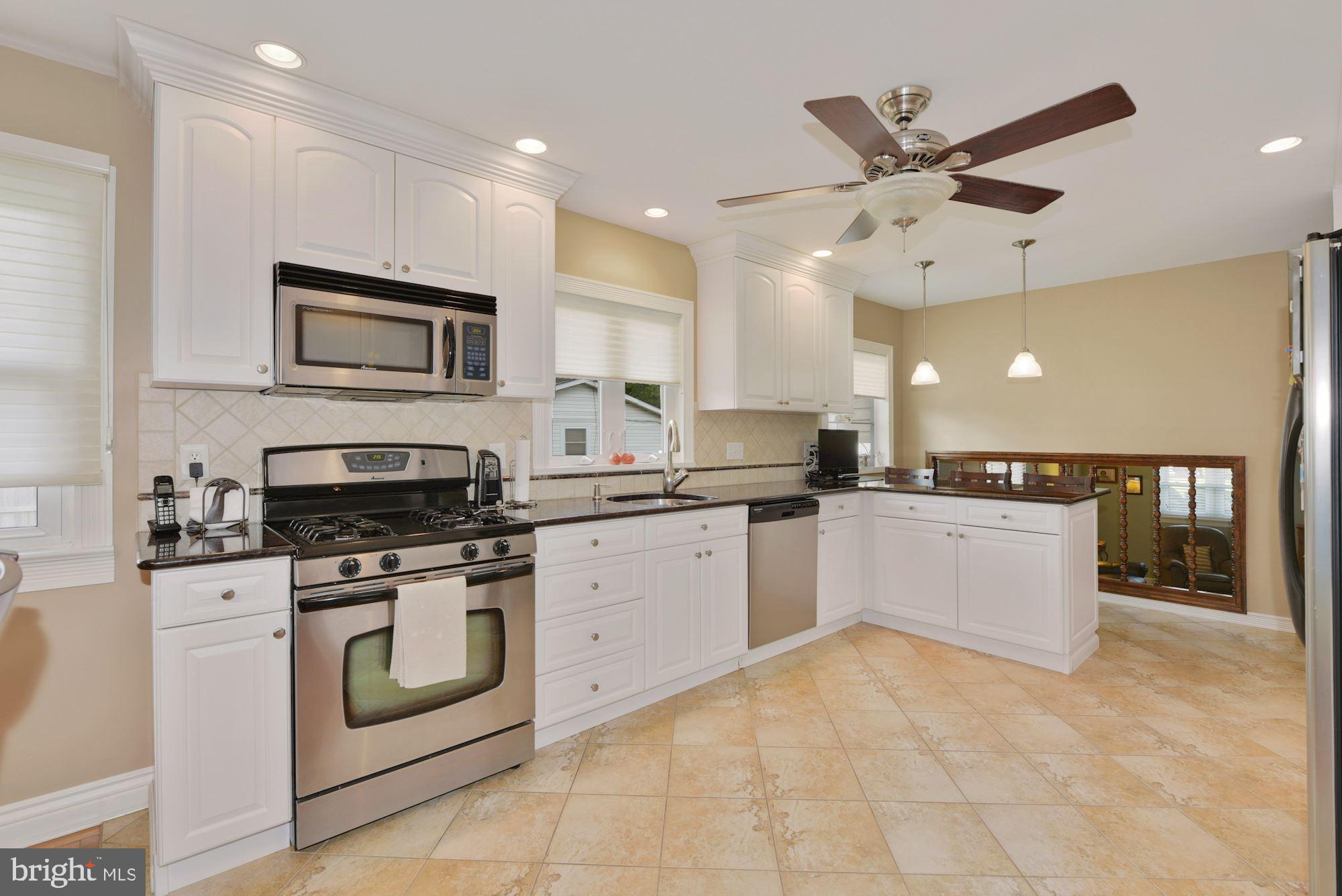 2403 Nassau Road Cinnaminson, NJ 08077 - Photo 6 of 33 Kitchen