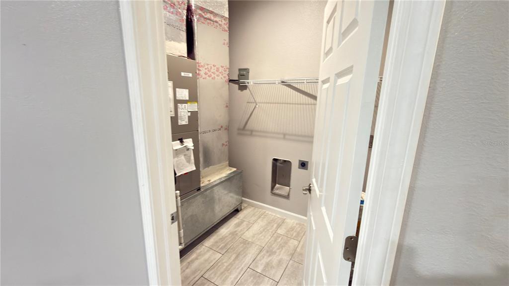 2702 West St Conrad Street Tampa, FL 33607 - Photo 8 of 23
