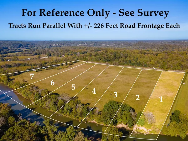 a view of a tennis court