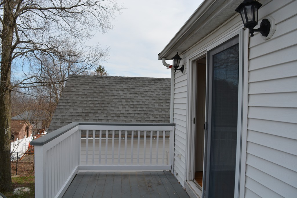 8 Bayview Road Saugus, MA 01906 - Photo 5 of 28 Gallery Image 5