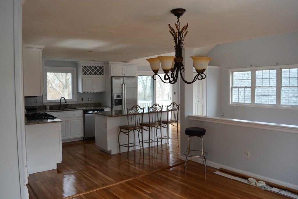 8 Bayview Road Saugus, MA 01906 - Photo 10 of 28 Gallery Image 10