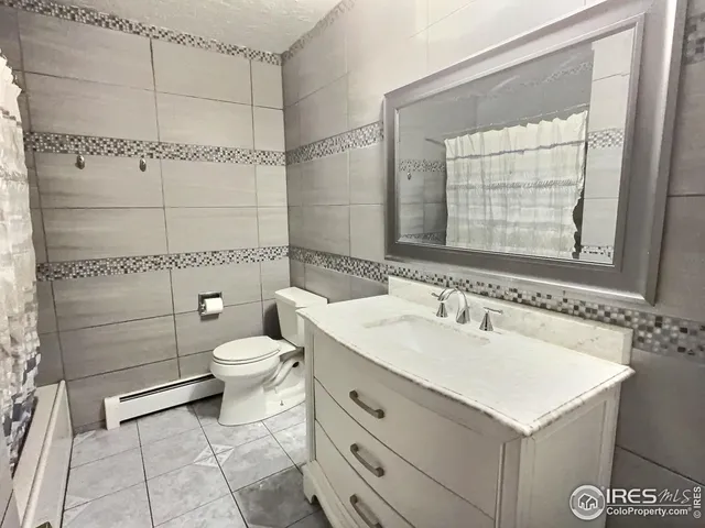 a view of a backyard of the house