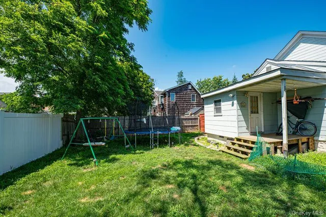 $529,900 | 26 Lakeland Avenue, Patchogue, NY 11772