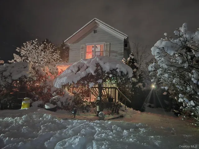 $529,900 | 26 Lakeland Avenue, Patchogue, NY 11772