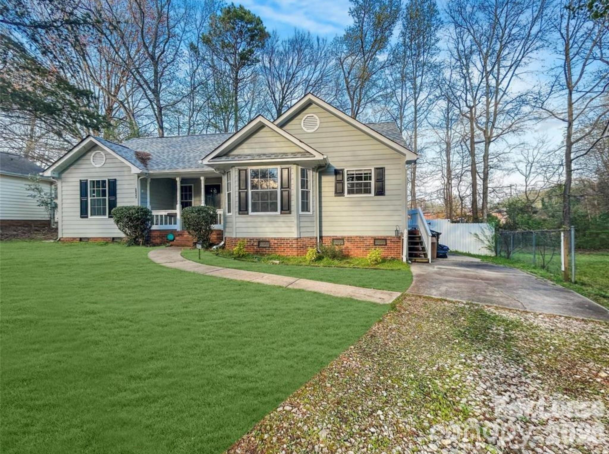 5933 Ruth Drive Charlotte, NC 28215 - Photo 2 of 18