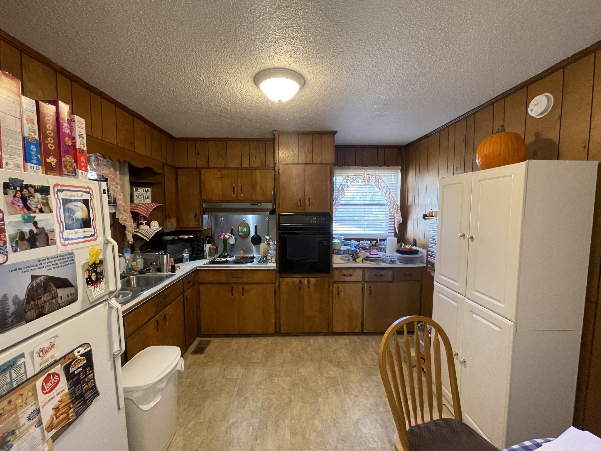 21 Cedar Lane Mulberry, TN 37359 - Photo 8 of 22 a kitchen with stainless steel appliances granite countertop a refrigerator sink and stove